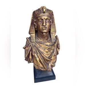 Egyptian Pharaoh Bust Sculpture – Decorative Home Art